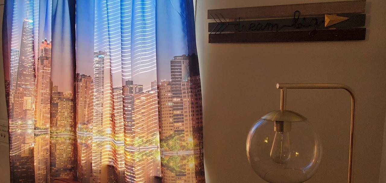 Cozy 1 Bedroom, 1 Min From Irving Park Blue Line, Free Parking 시카고 외부 사진