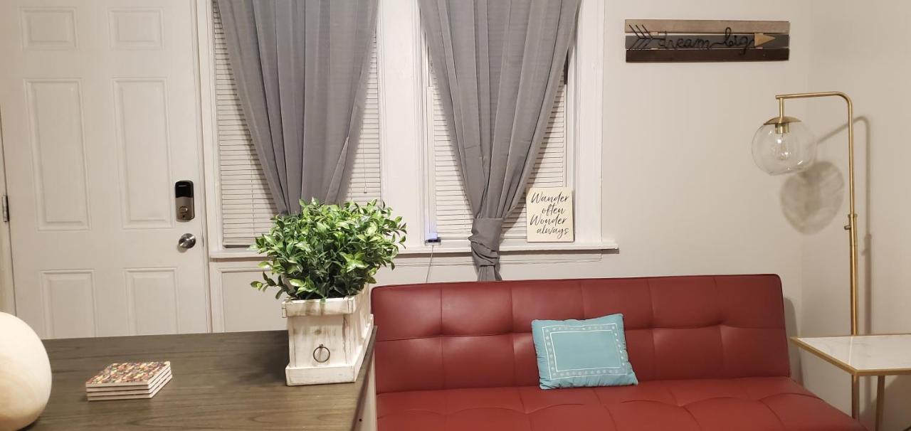 Cozy 1 Bedroom, 1 Min From Irving Park Blue Line, Free Parking 시카고 외부 사진