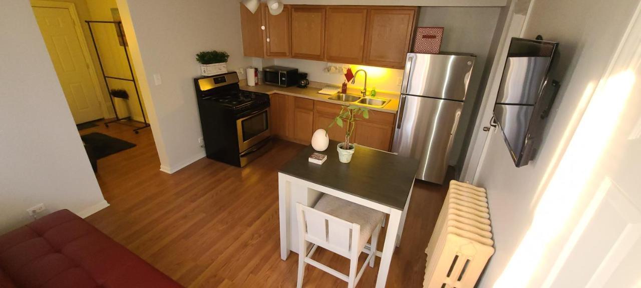 Cozy 1 Bedroom, 1 Min From Irving Park Blue Line, Free Parking 시카고 외부 사진