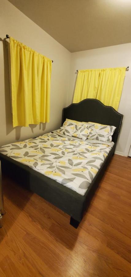 Cozy 1 Bedroom, 1 Min From Irving Park Blue Line, Free Parking 시카고 외부 사진