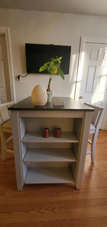 Cozy 1 Bedroom, 1 Min From Irving Park Blue Line, Free Parking 시카고 외부 사진